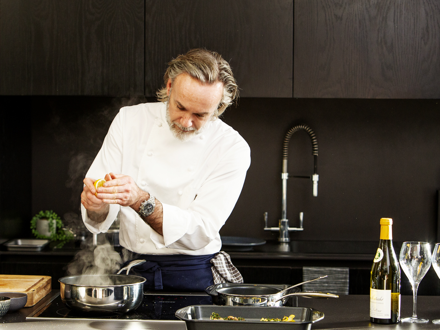 photography-of-marcus-wareing-cooking-on-the-kitchen