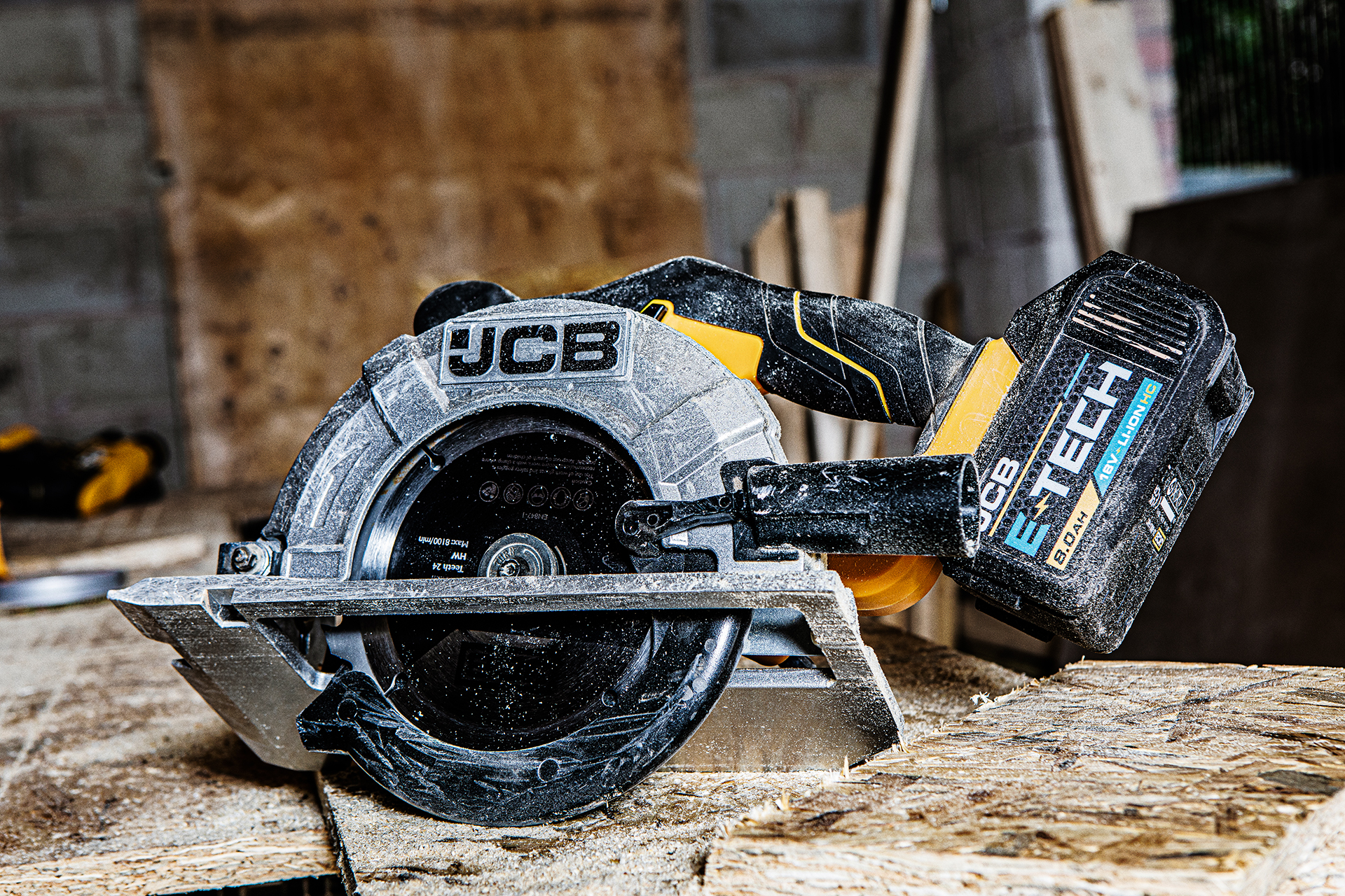 commercial-product-photography-for-jcb-tools-chot-on-location-in-manchester