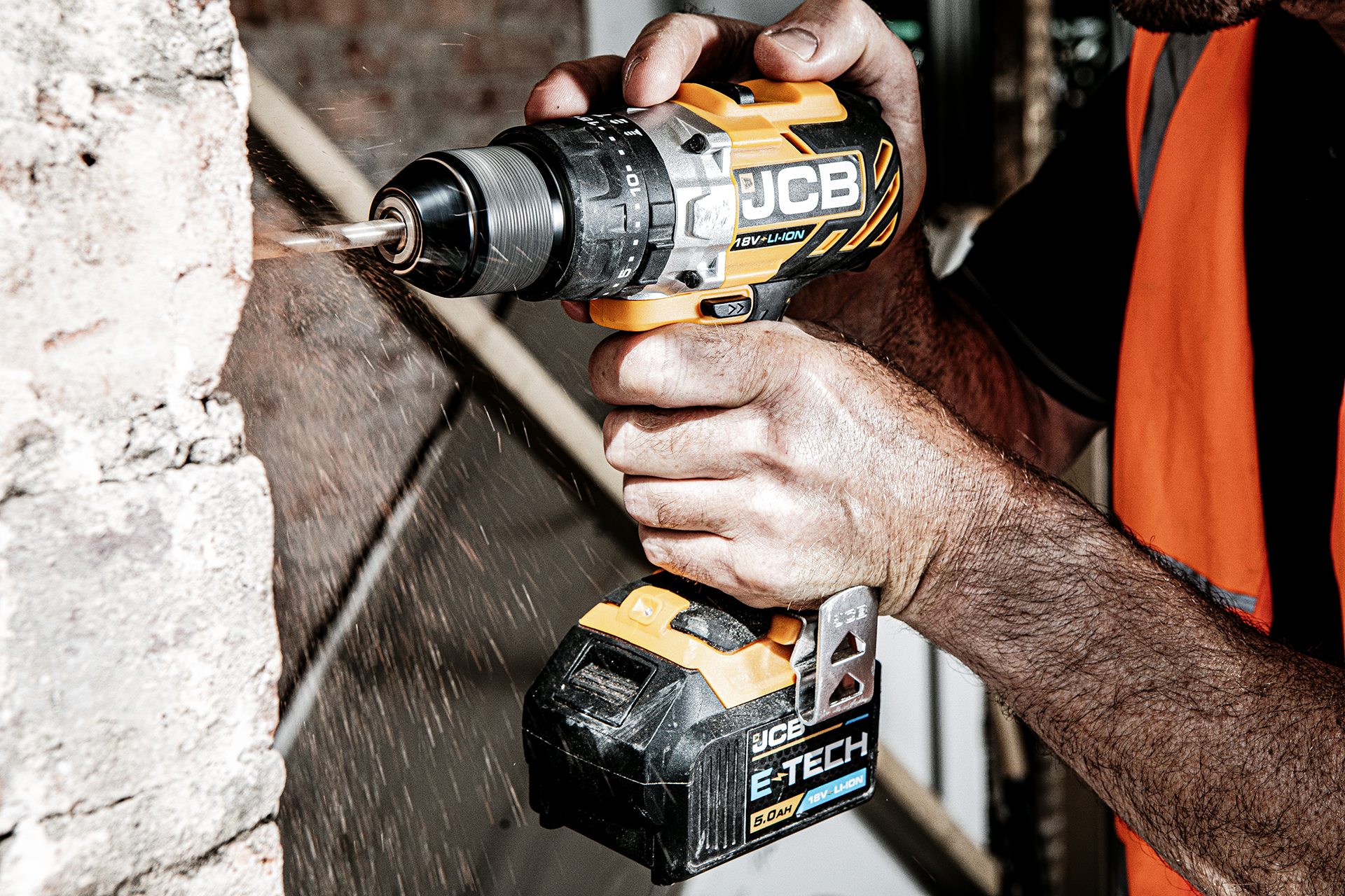 location-photography-for-jcb-tools